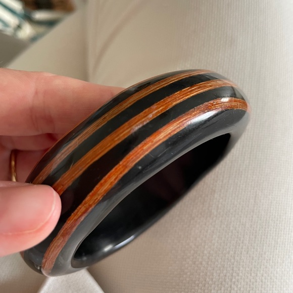 Fabulous Striped Bangle - Picture 15 of 15